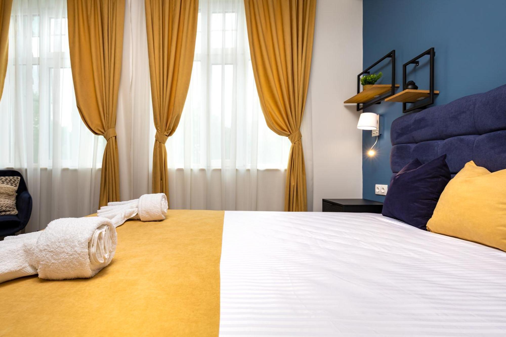 Kapana Guest House On Central Pedestrian Street With Parking Included Plovdiv Room photo